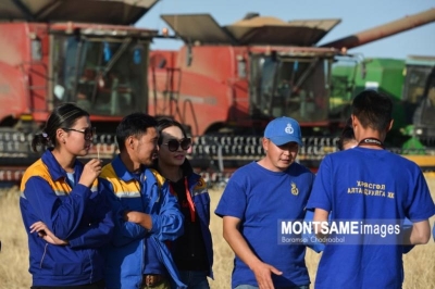 &quot;Набор добровольцев и закупка топлива&quot;: Монголия готовится к сбору урожая